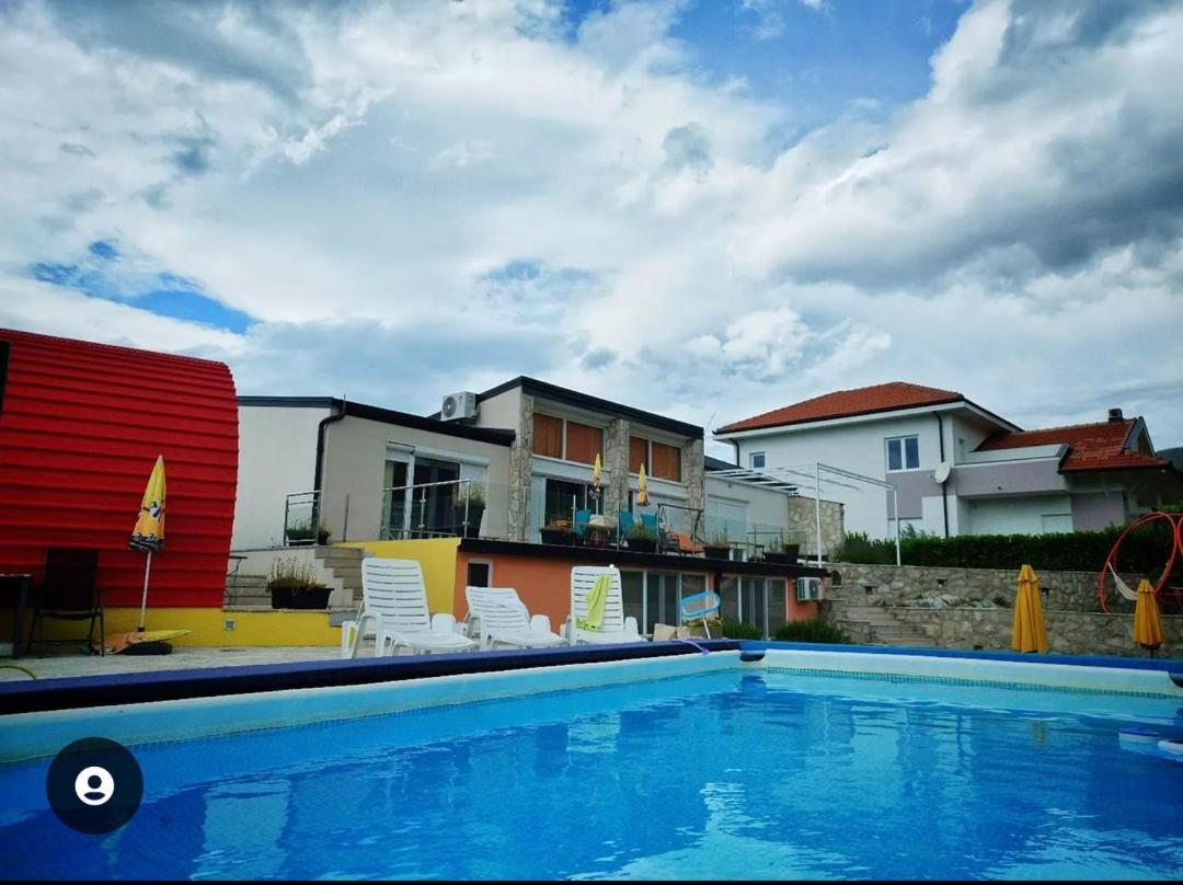 Villa Lyra Требинье Экстерьер фото