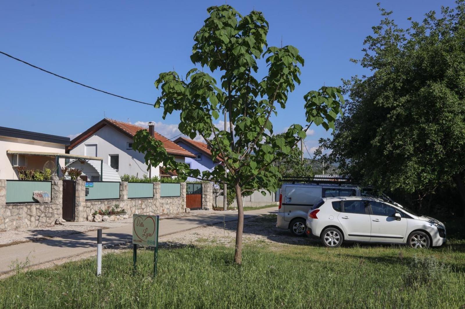 Villa Lyra Требинье Экстерьер фото